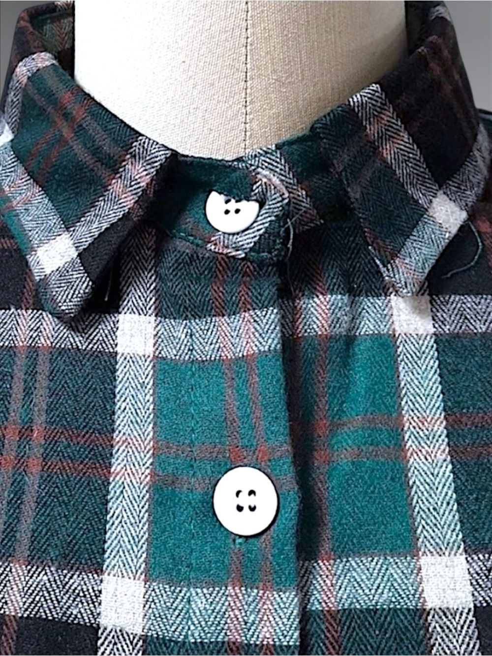 Women’s Green Plaid Boyfriend Flannel Button-Down Shirt – Size Small - Picture 8 of 14